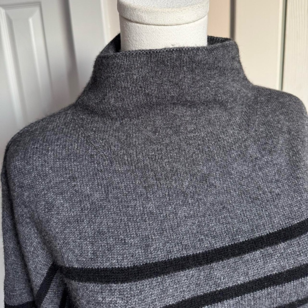 The Reset R Label Striped Sweater - Picture 2 of 8